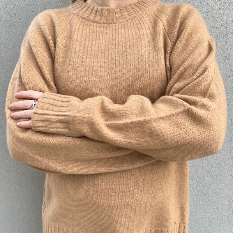 Amber Chunky Pure Cashmere Pullover In Camel Beige image