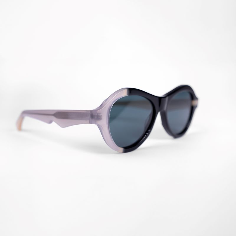 Ana - Award Winning Sunglasses In Black-Grey-Honey image