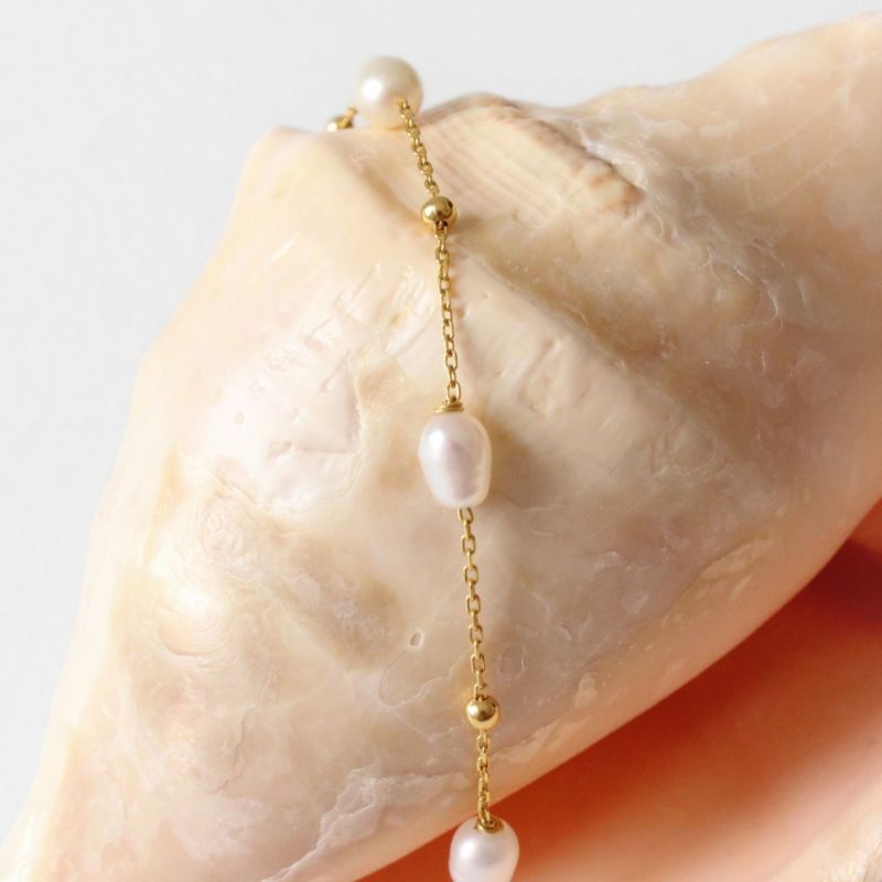Aphrodite Freshwater Pearl Bracelet Gold image