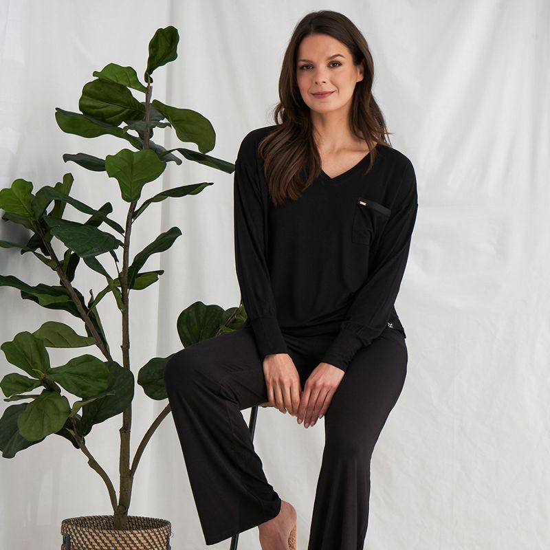 Bamboo Loungewear Set In Black image