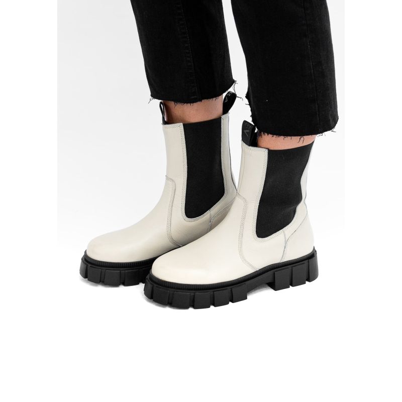 Beacon Rice Chelsea Boot image