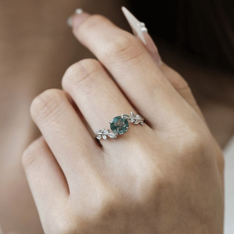 Between The Leaf Round Moss Agate Ring White Gold Vermeil© image