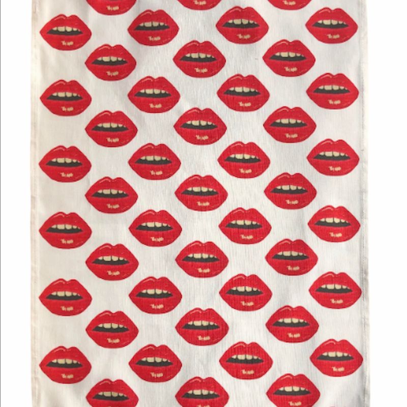 "Bisous Bisous!" Kiss Kiss Linen-Cotton Tea Towel / Set Of Two image