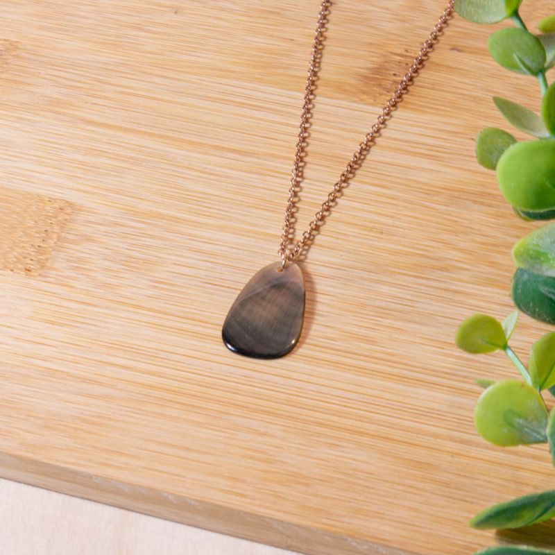 Black Mother-Of-Pearl Trapezoid Necklace With Rose Gold Chain image