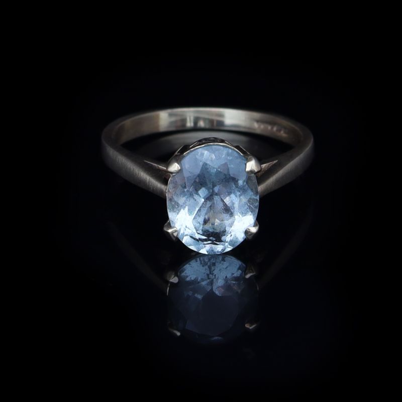 Blue Beryl And Dimond Gold Ring image