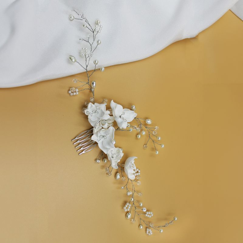 Bridal Flower Comb Buckle Ariana image