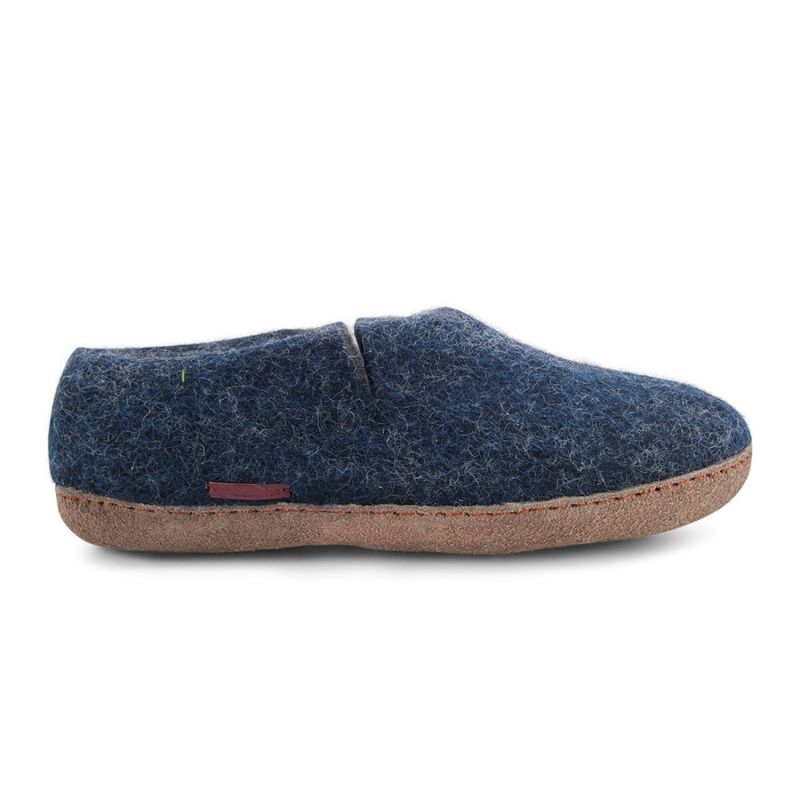 Men's Classic Shoe - Navy With Suede Sole image