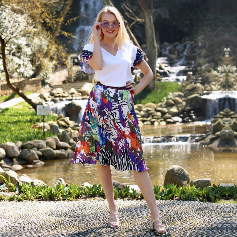 Multi-Color Digital Print Pleated Skirt With Wavy Hem image