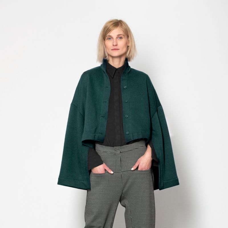 Box Shape Jersey Cropped Cape - Green image