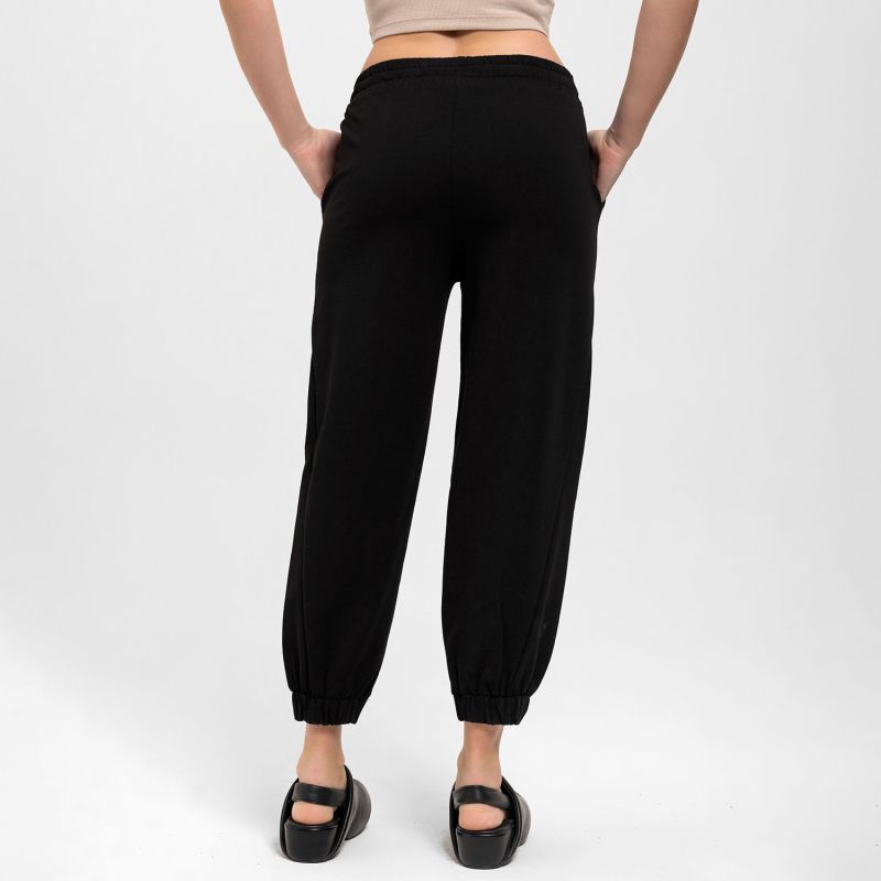 Comfort Fit Pants With Pleated Ankles In Black image