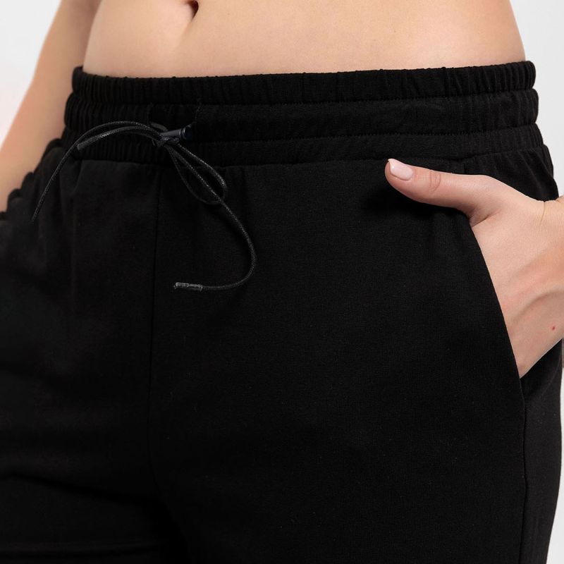 Comfort Fit Pants With Pleated Ankles In Black image