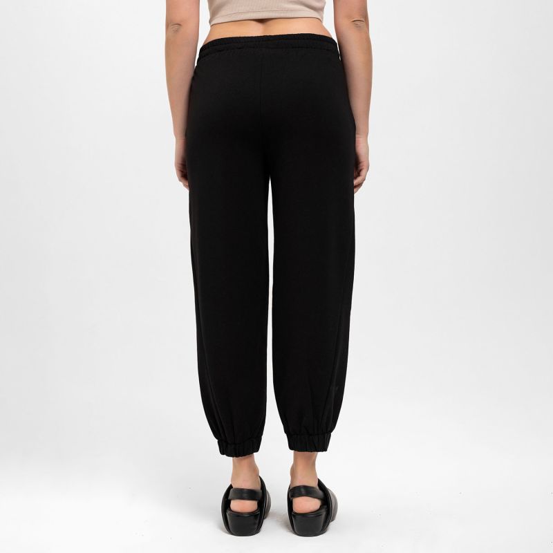 Comfort Fit Pants With Pleated Ankles In Black image