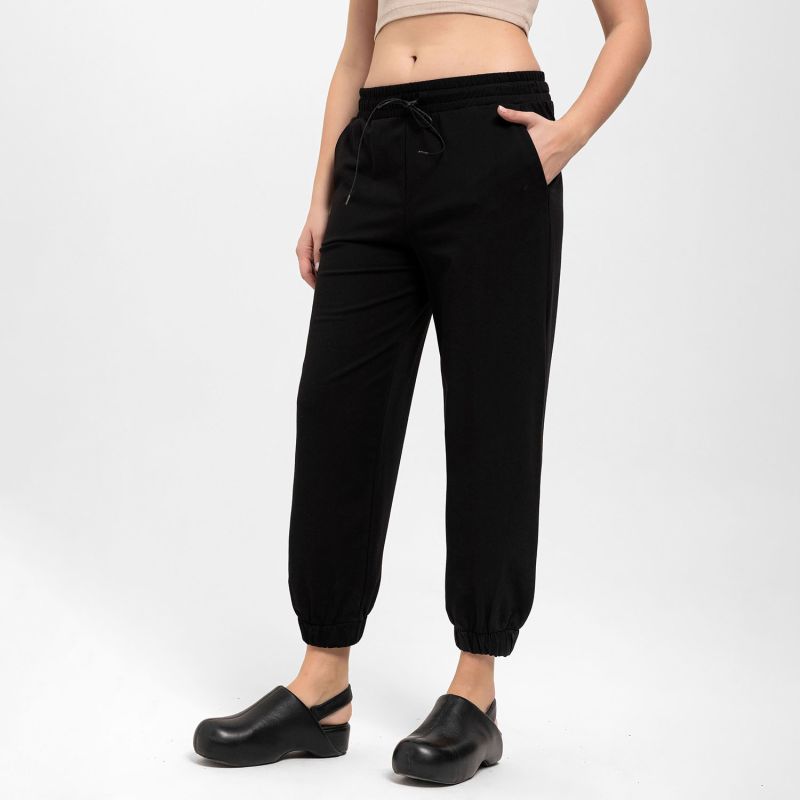 Comfort Fit Pants With Pleated Ankles In Black image