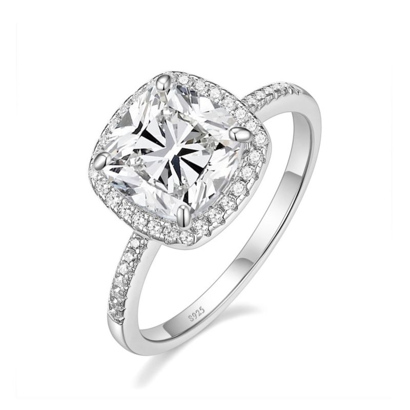 Cushion Cut Halo Pavè Ring image