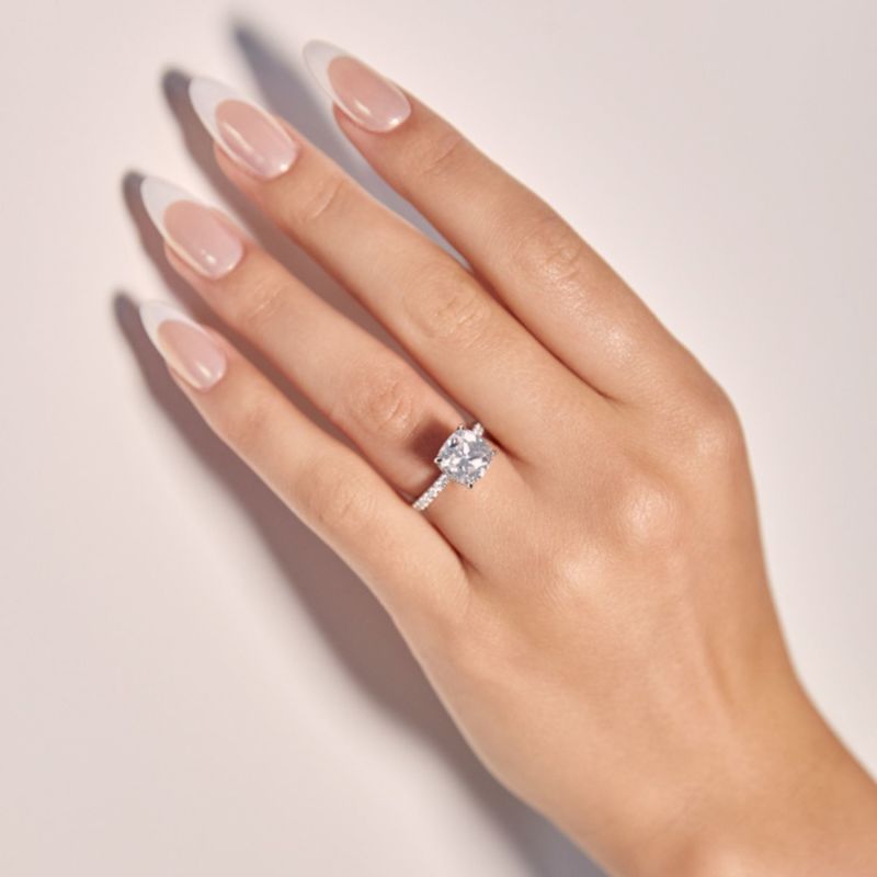 Cushion Cut Pavè Ring image