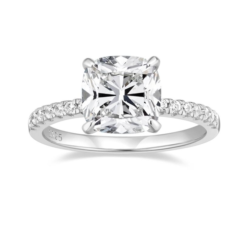 Cushion Cut Pavè Ring image