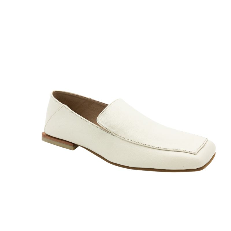 Deep Breath Loafers In Ivory Leather | STIVALI NEW YORK | Wolf & Badger