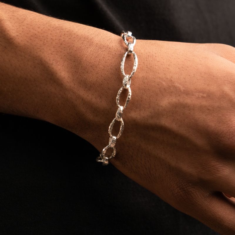 Men's Oval Link Nomad Bracelet image