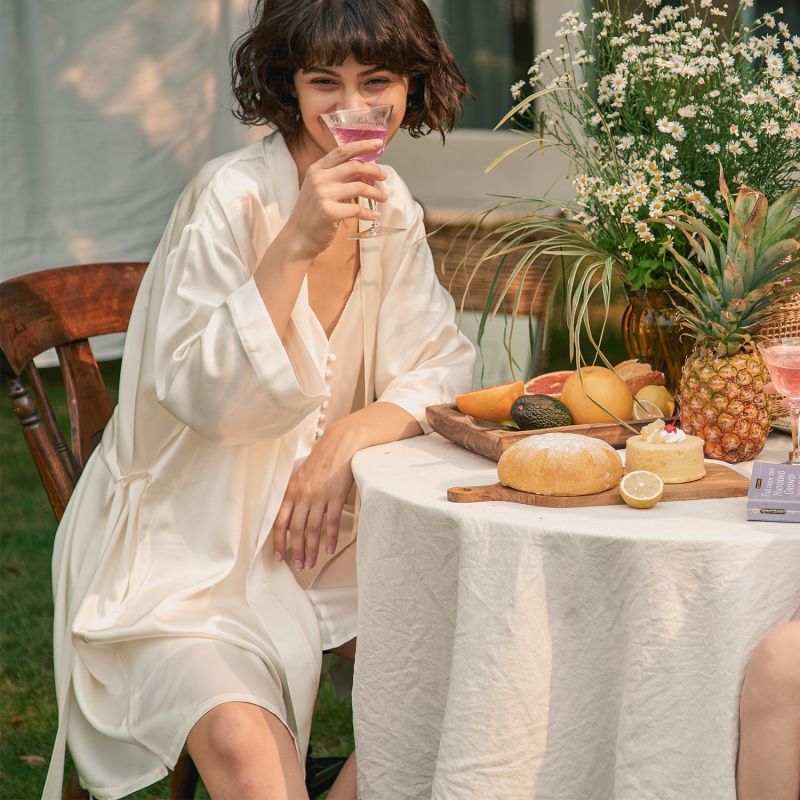 A Midsummer Afternoon Silk Bride'S Robe - White image