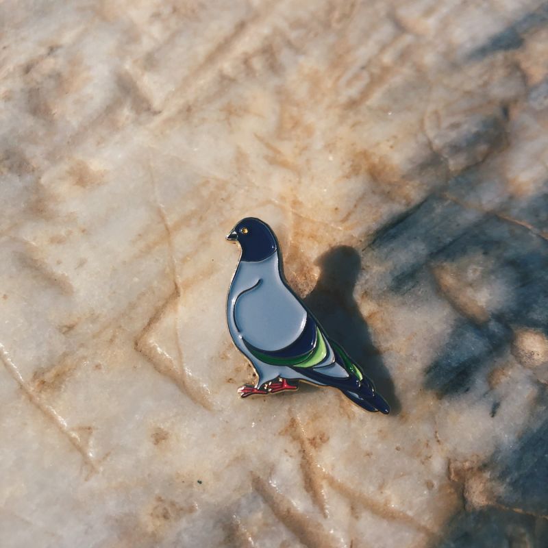 Enamel Pin Pigeon image