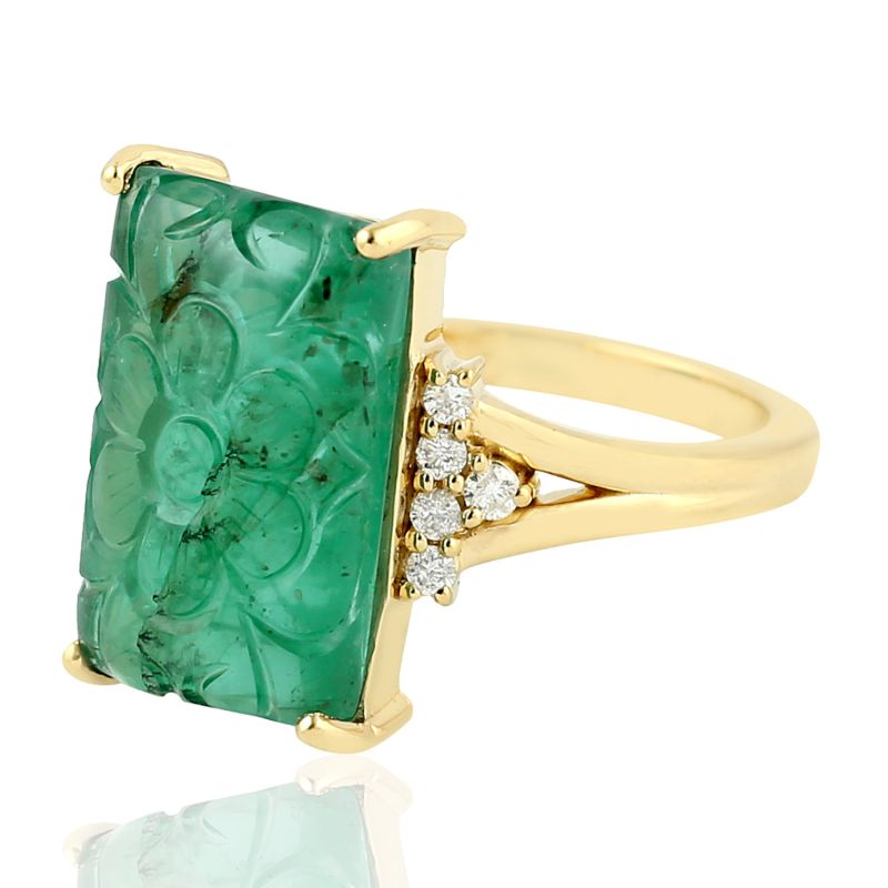 18Kt Gold Carving Emerald Natural Diamond Cocktail Ring image