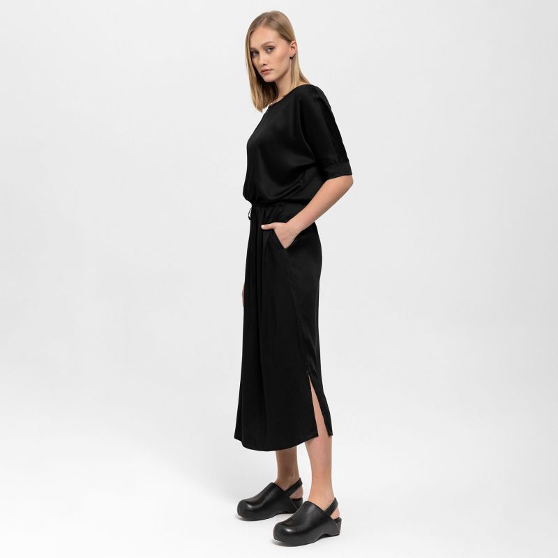 Gathered Detailing Satin Dress In Black image