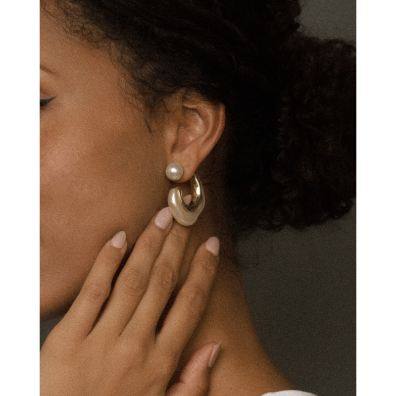 Emma Irregular Pearl C Style Earrings image