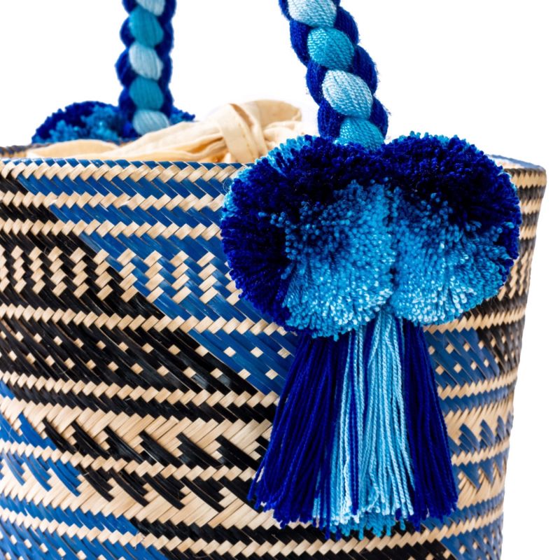 Small Blue Wave Woven Straw Bucket Bag image