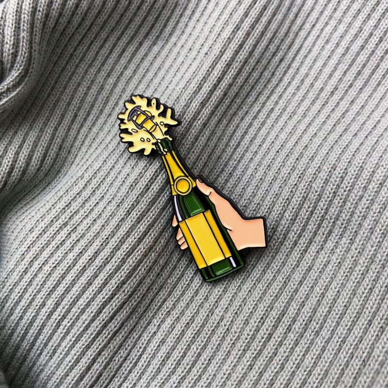 Enamel Pin Champagne Pop image