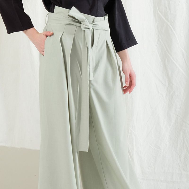 Caspian Extreme Wide Leg Trouser In Laurel Green image