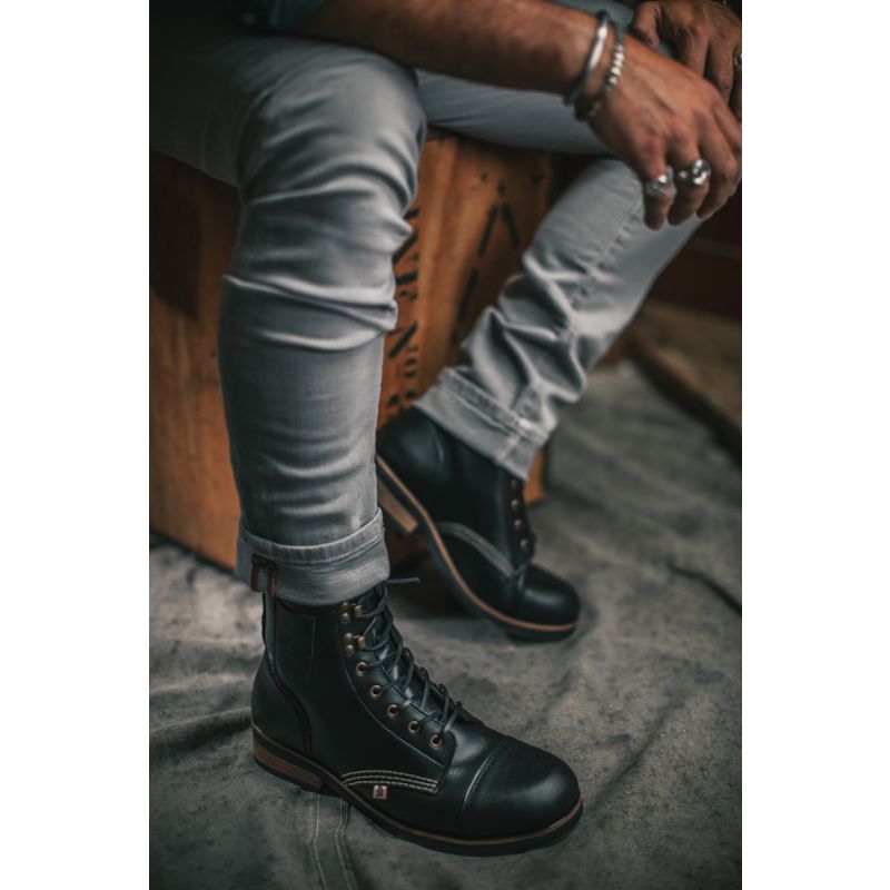 &Sons The Drover Boot Black image