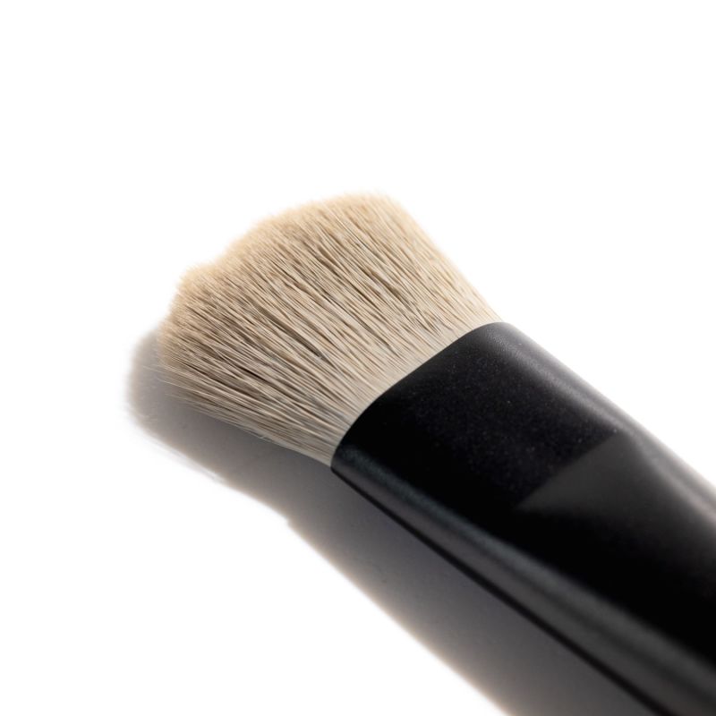 Flat Eyeshadow Brush image