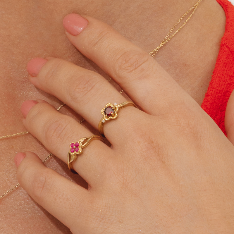Floral Round Ruby Ring In Yellow Gold Gemondo Wolf Badger