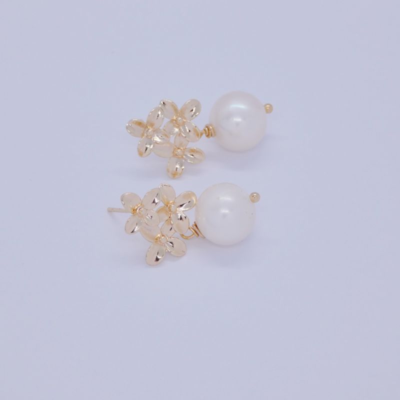 Flower Pearl Drop Earrings image