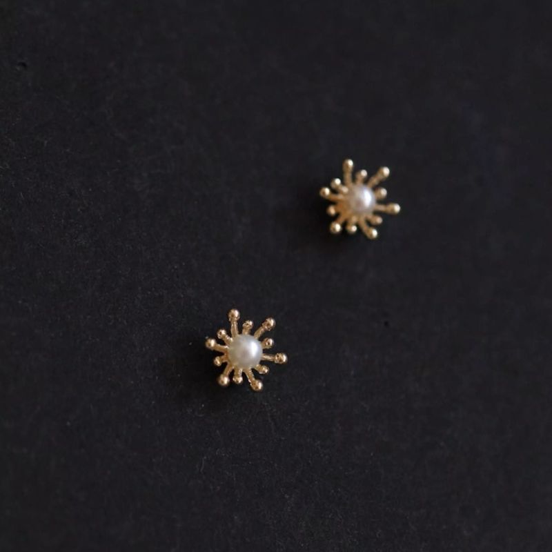 Flower Pearl Floral Gold Earrings image