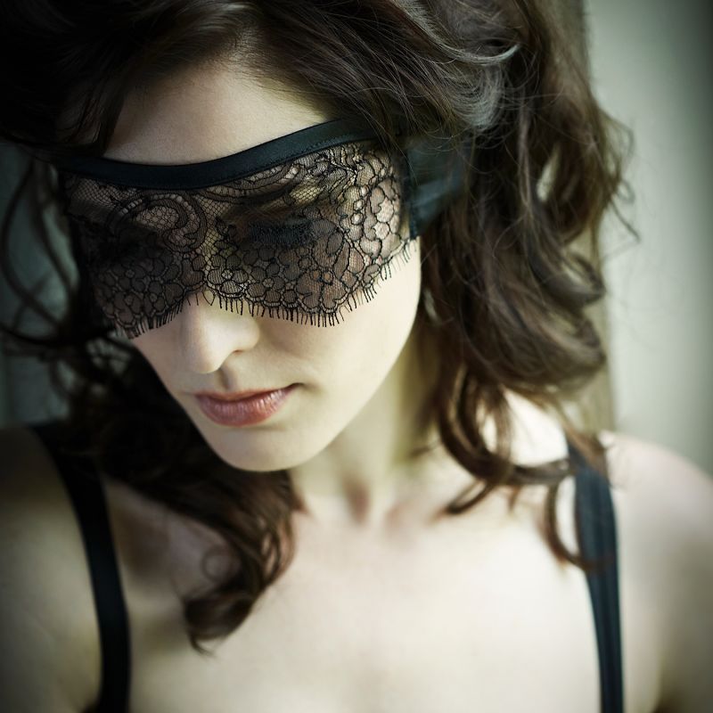 Lace Mask Blindfold image