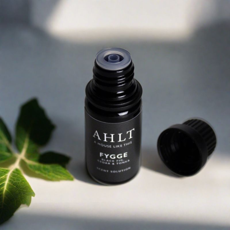Fygge - Black Fig, Cedar & Tonka - Small Fragrance Oil image