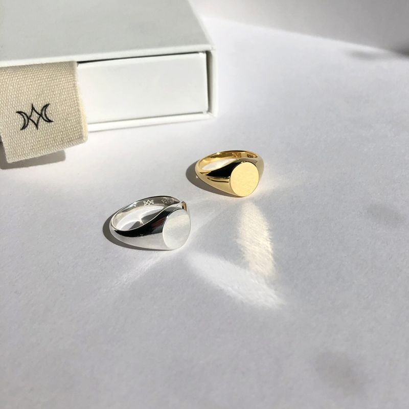 Oval Pinky Signet Ring image