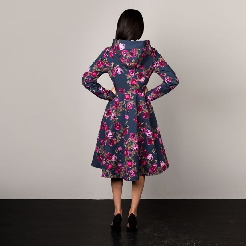 Flare coat with hood top