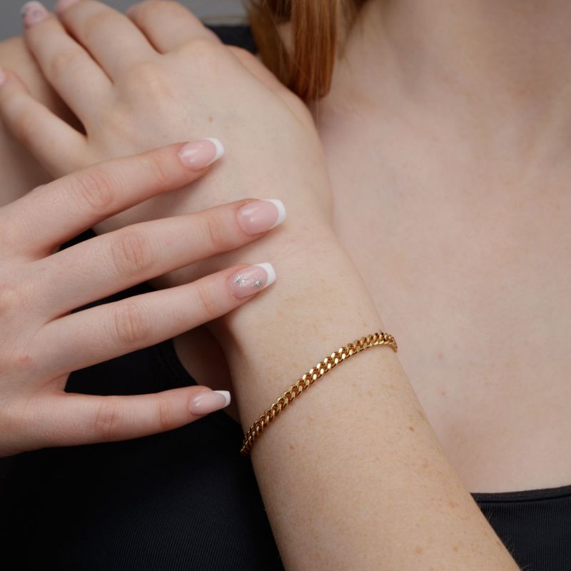 Gold Curb Chain Bracelet image