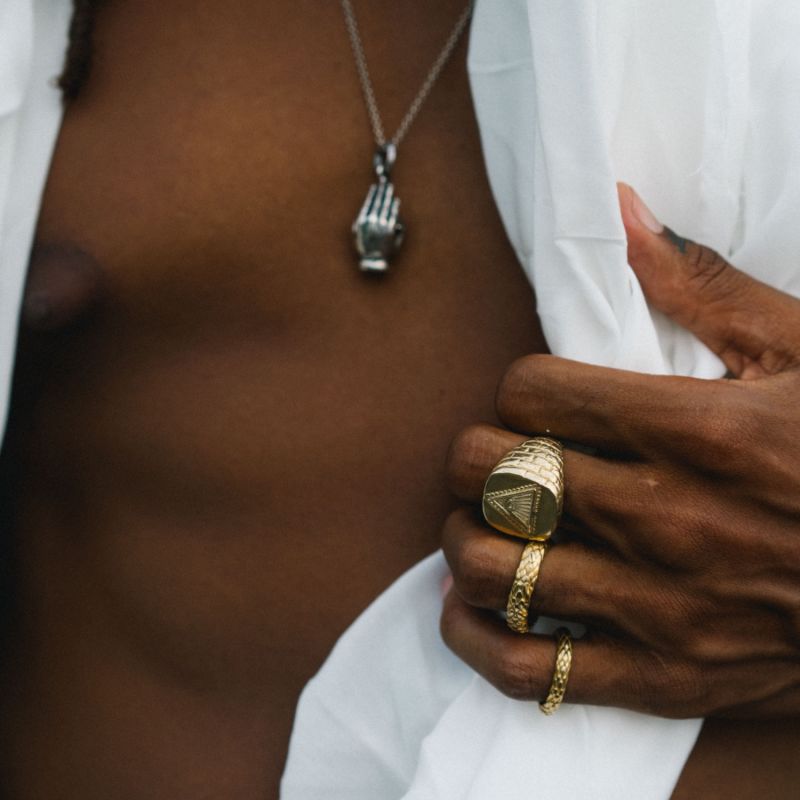 Illuminati store ring gold