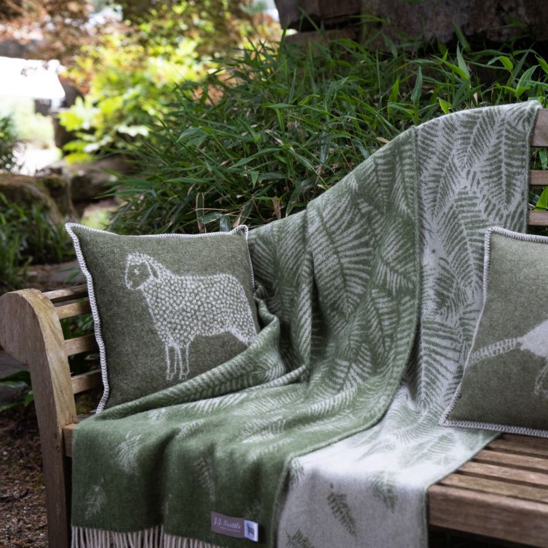 Green Loose Fern Throw image