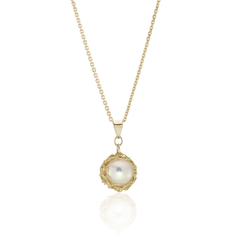 Hand Crocheted Yellow Gold Round Pendant With Large Freshwater Cultured Pearl image