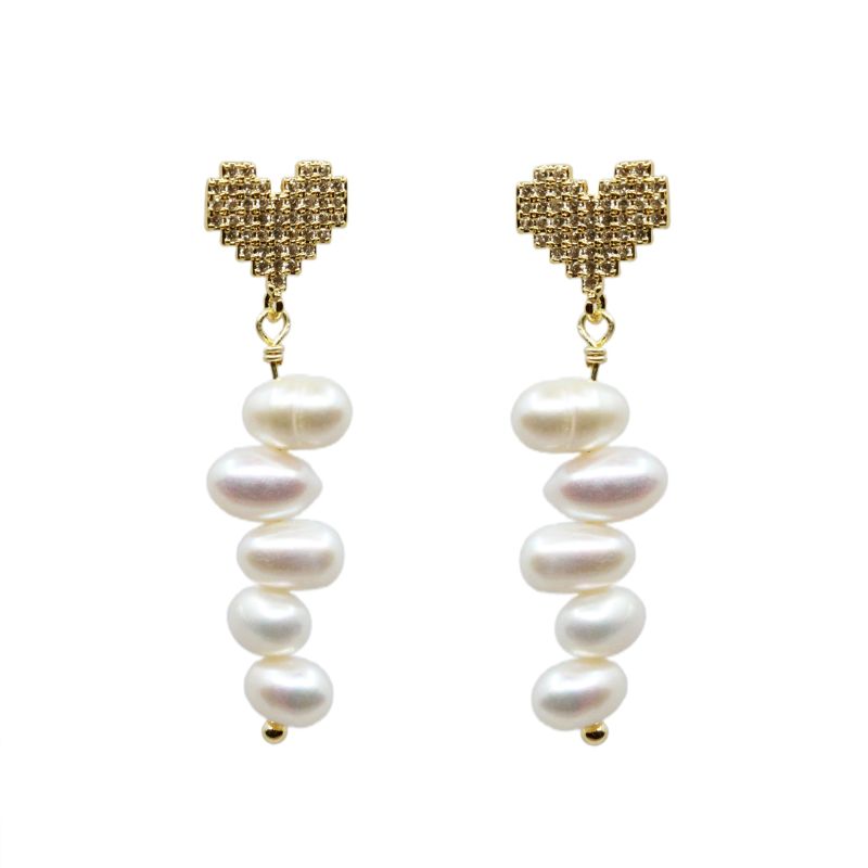 Pearl string earrings top