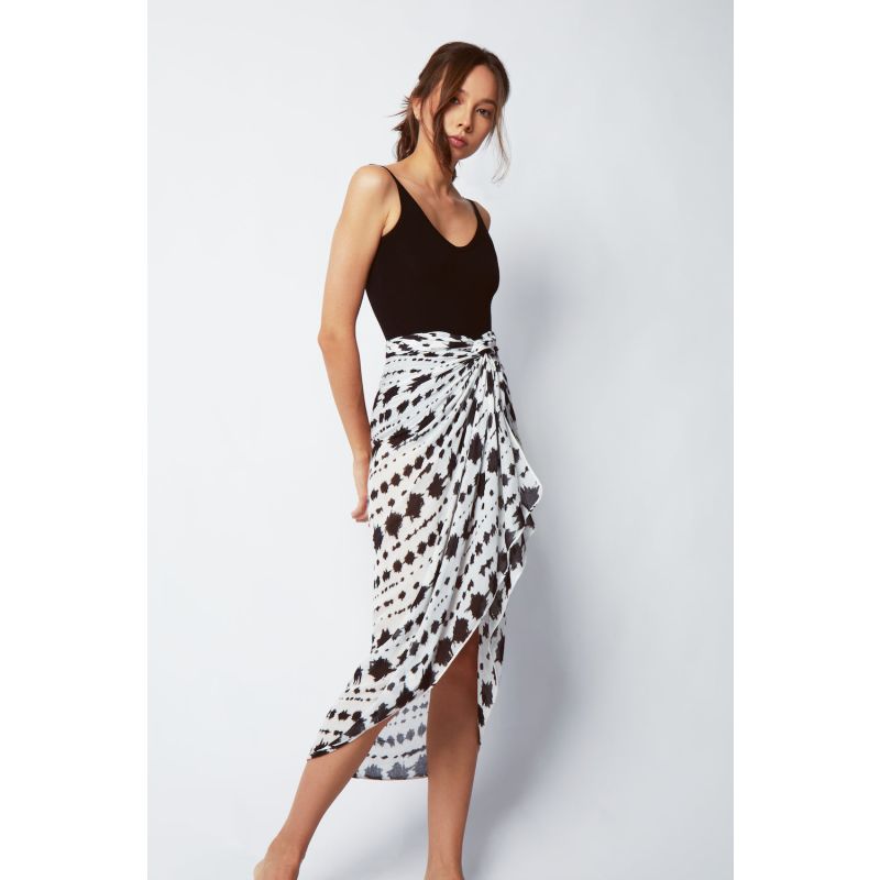 Tokyo Bamboo Dual Sarong & Scarf - Monochrome image