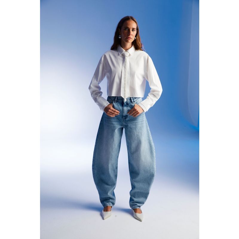 High Waisted Jeans image