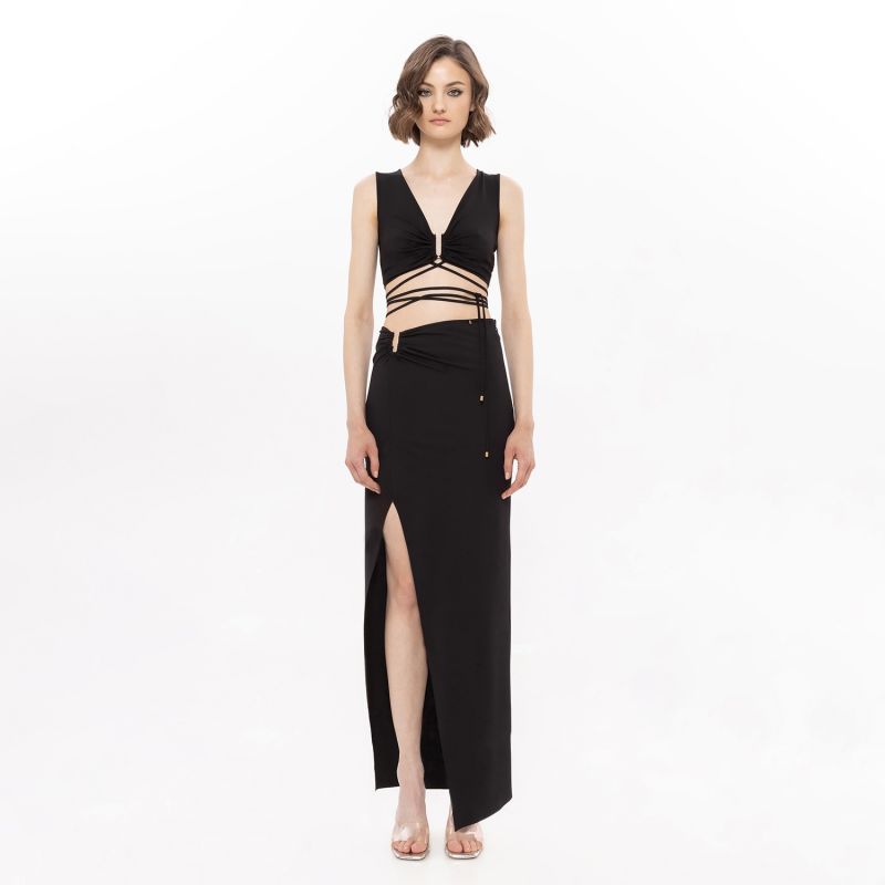 https://res.cloudinary.com/wolfandbadger/image/upload/c_pad,h_800,w_800/products/high-waisted-midi-skirt__ff66799038f661289a83c5722092020a