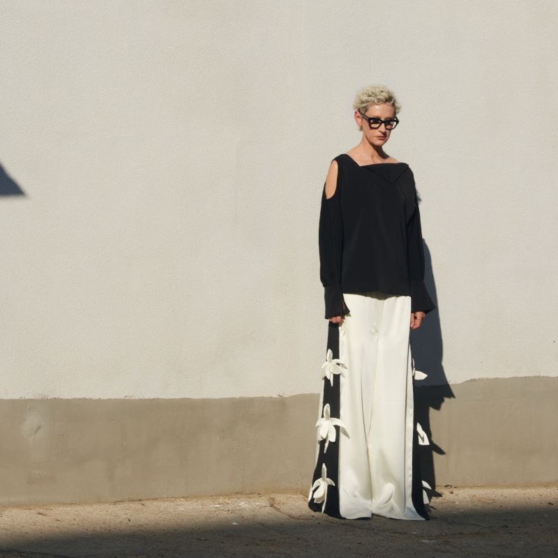 High-Waisted Palazzo Pants White Black image