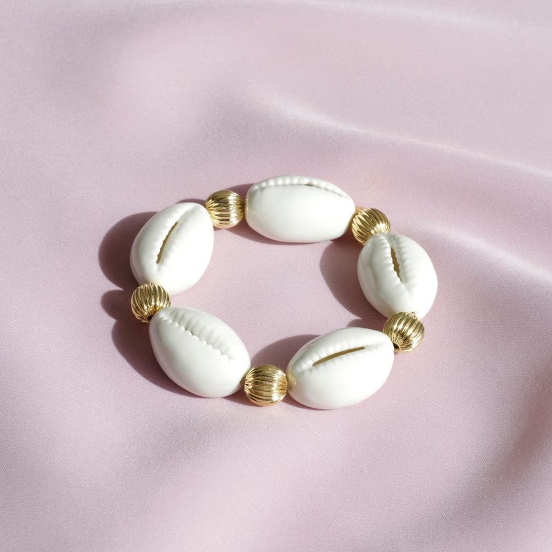 Porcelain Cowrie Shell Stretch Bracelet image