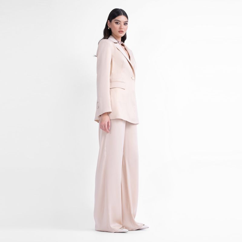 Ivoire Shimmery Suit With Slim Fit Blazer And Wide Leg Trousers image